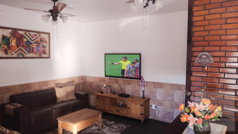 Imagem Casa com 3 Quartos à Venda, 180 m²
