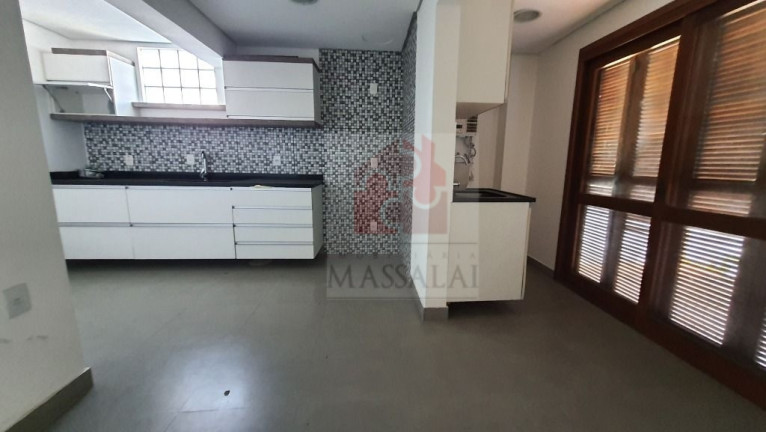 Imagem Casa com 3 Quartos à Venda, 300 m² em Guarujá - Porto Alegre Imagem Casa com 3 Quartos à Venda, 300 m² em Guarujá - Porto Alegre