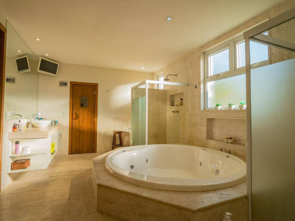 Imagem Casa de Condomínio com 5 Quartos à Venda, 1.043 m² em Barra Da Tijuca - Rio De Janeiro Imagem Casa de Condomínio com 5 Quartos à Venda, 1.043 m² em Barra Da Tijuca - Rio De Janeiro