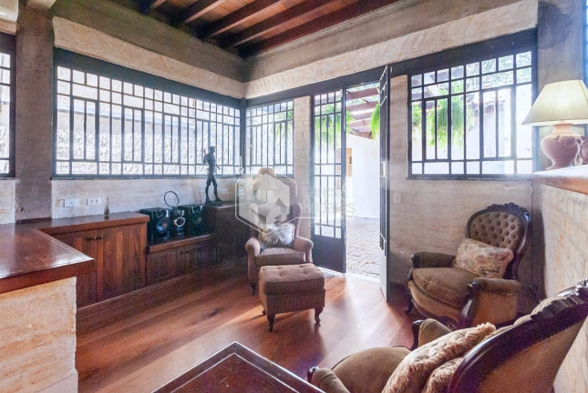Imagem Casa com 3 Quartos à Venda, 230 m² em Jardim Paulistano - São Paulo Imagem Casa com 3 Quartos à Venda, 230 m² em Jardim Paulistano - São Paulo