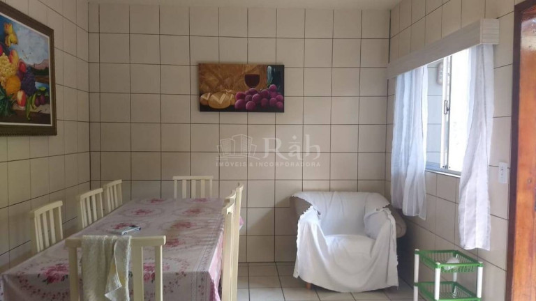 Imagem Sobrado com 3 Quartos à Venda, 120 m² em Centro - Balneário Camboriú Imagem Sobrado com 3 Quartos à Venda, 120 m² em Centro - Balneário Camboriú