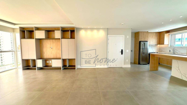 Apartamento com 3 Quartos à Venda, 135 m² em Centro - Balneário Camboriú