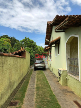 Casa com 4 Quartos à Venda, 320 m² em Balneário São Pedro - São Pedro Da Aldeia