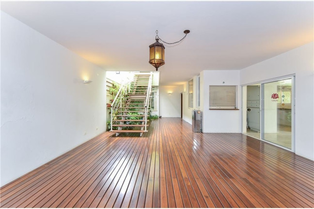 Casa com 4 Quartos à Venda, 325 m² em Vila Mariana - São Paulo