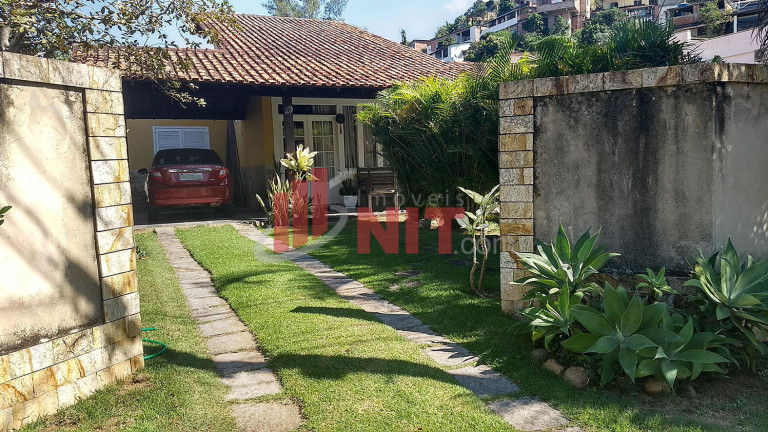 Casa de Condomínio com 3 Quartos à Venda, 195 m² em Badu - Niterói