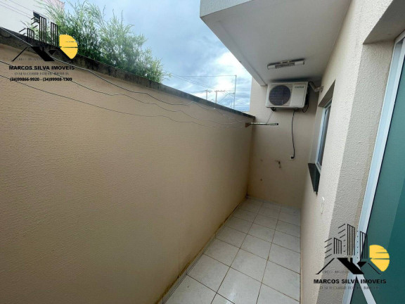Imagem Apartamento com 2 Quartos à Venda, 55 m² em Santa Mônica - Uberlândia