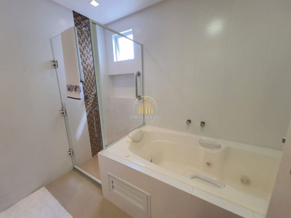 Imagem Apartamento com 3 Quartos à Venda, 10 m² em Centro - Balneário Camboriú Imagem Apartamento com 3 Quartos à Venda, 10 m² em Centro - Balneário Camboriú