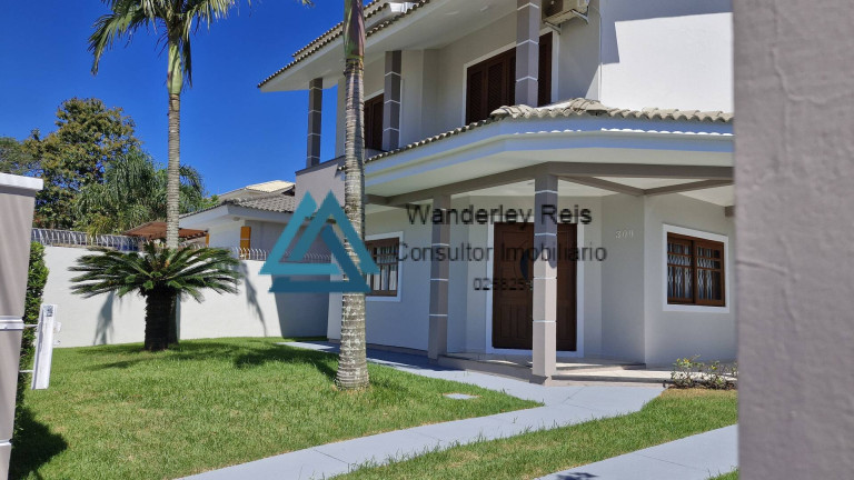 Imagem Casa com 3 Quartos à Venda, 400 m² em Ingleses Do Rio Vermelho - Florianópolis Imagem Casa com 3 Quartos à Venda, 400 m² em Ingleses Do Rio Vermelho - Florianópolis
