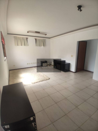 Imagem Casa com 3 Quartos à Venda, 196 m² em Vila Santista - Atibaia Imagem Casa com 3 Quartos à Venda, 196 m² em Vila Santista - Atibaia