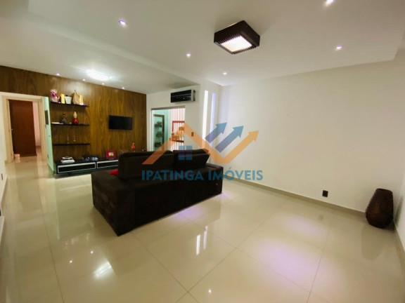 Imagem Casa com 3 Quartos à Venda, 220 m² em Vila Ipanema - Ipatinga