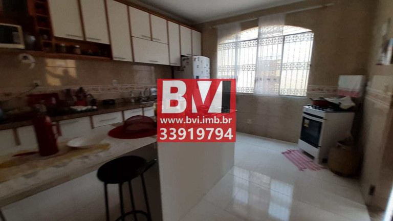 Imagem Casa com 3 Quartos à Venda, 243 m² em Vila Da Penha - Rio De Janeiro Imagem Casa com 3 Quartos à Venda, 243 m² em Vila Da Penha - Rio De Janeiro