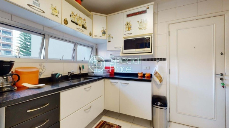Imagem Apartamento com 3 Quartos à Venda, 164 m² em Campo Belo - São Paulo