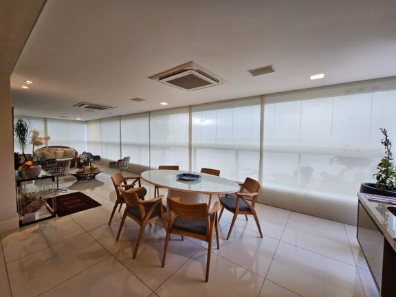 Imagem Imóvel com 4 Quartos à Venda, 305 m² em Barra - Salvador Imagem Imóvel com 4 Quartos à Venda, 305 m² em Barra - Salvador