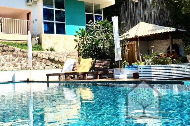 Imagem Casa com 5 Quartos à Venda, 500 m² em Sambaqui - Florianópolis
