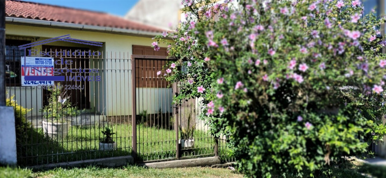 Imagem Casa com 4 Quartos à Venda, 250 m² em Agronomia - Porto Alegre