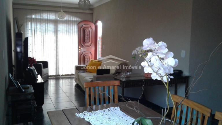 Imagem Casa com 3 Quartos à Venda, 267 m² em Vila São Sebastião - Valinhos Imagem Casa com 3 Quartos à Venda, 267 m² em Vila São Sebastião - Valinhos
