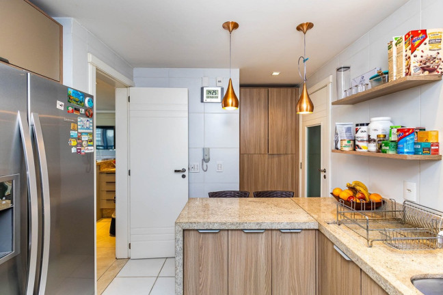 Imagem Apartamento com 3 Quartos à Venda, 137 m² em Rio Branco - Porto Alegre