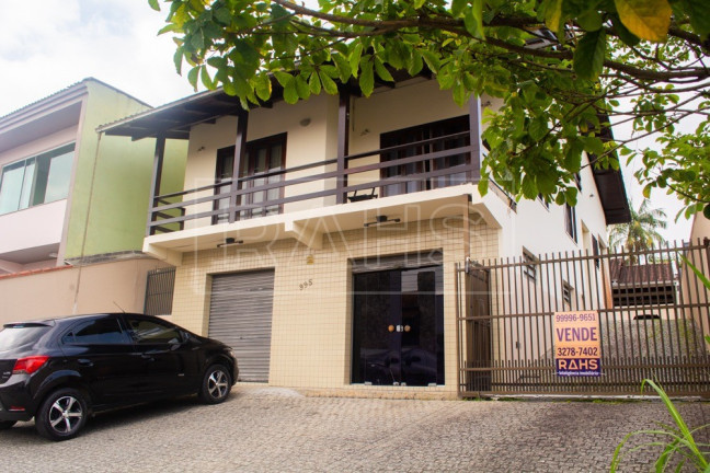 Imagem Casa com 5 Quartos à Venda, 359 m² em Nova Brasília - Joinville Imagem Casa com 5 Quartos à Venda, 359 m² em Nova Brasília - Joinville