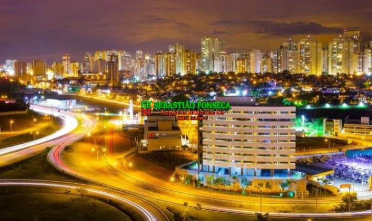 Galpão à Venda, 32.000 m² em Centro - Jacareí
