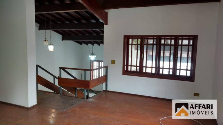 Imagem Casa com 3 Quartos à Venda, 247 m² em Vila Massucheto - Americana Imagem Casa com 3 Quartos à Venda, 247 m² em Vila Massucheto - Americana