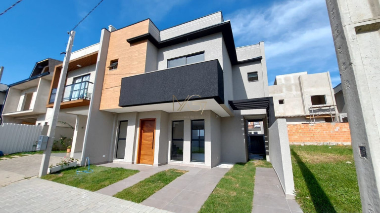 Sobrado com 3 Quartos à Venda, 120 m² em Costeira - São José Dos Pinhais