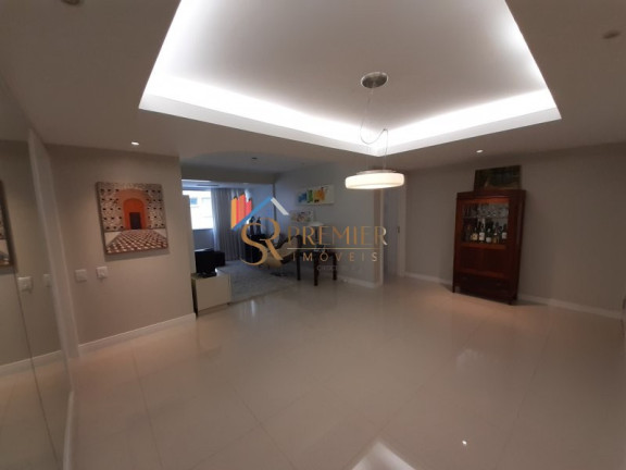 Imagem Apartamento com 3 Quartos à Venda, 99 m² em Centro - Florianópolis Imagem Apartamento com 3 Quartos à Venda, 99 m² em Centro - Florianópolis