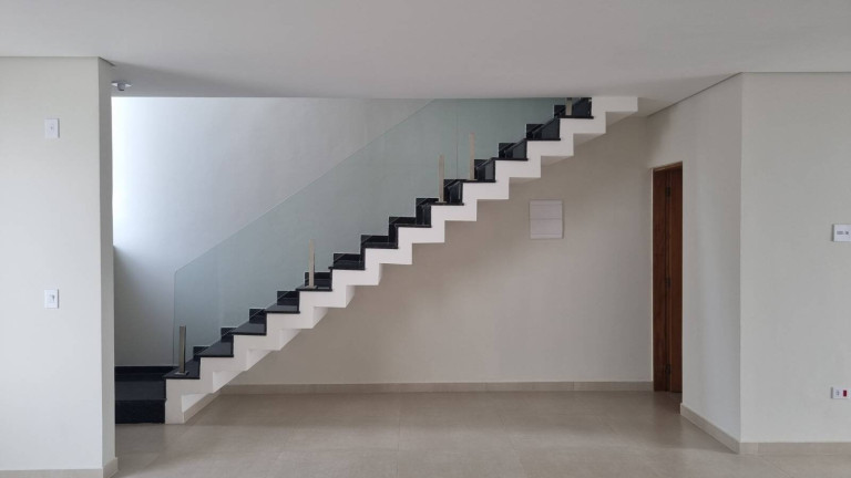 Imagem Casa com 3 Quartos à Venda, 175 m² em Laranjeiras - Caieiras Imagem Casa com 3 Quartos à Venda, 175 m² em Laranjeiras - Caieiras
