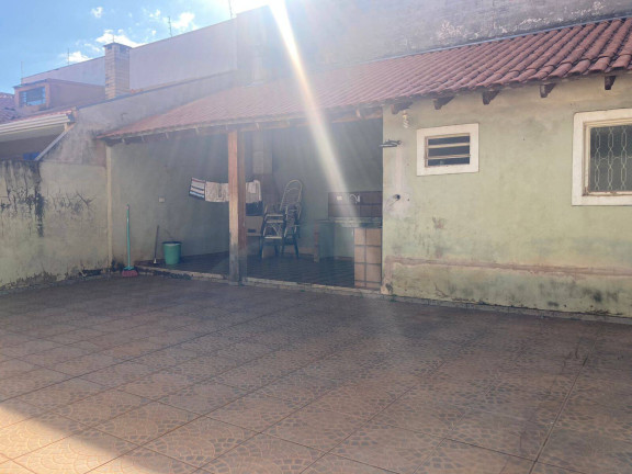 Casa com 3 Quartos à Venda, 250 m² em Jardim Santa Fé - Ourinhos