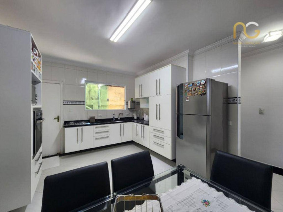 Imagem Sobrado com 3 Quartos à Venda, 121 m² em Balneário Pires - Praia Grande Imagem Sobrado com 3 Quartos à Venda, 121 m² em Balneário Pires - Praia Grande