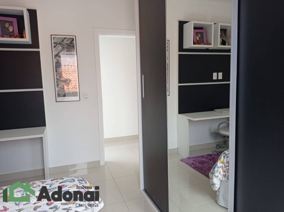 Imagem Casa com 4 Quartos à Venda, 372 m² em Horto Santo Antonio - Jundiaí