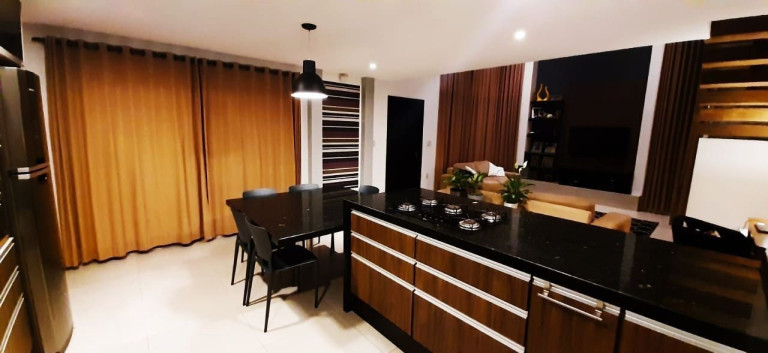 Imagem Imóvel com 2 Quartos à Venda, 130 m² em Centro - Garopaba Imagem Imóvel com 2 Quartos à Venda, 130 m² em Centro - Garopaba