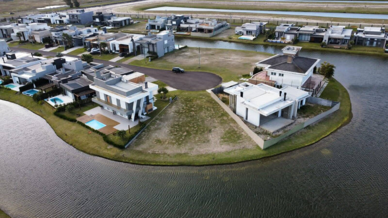 Terreno à Venda, 625 m² em Rainha Do Mar - Xangri-lá