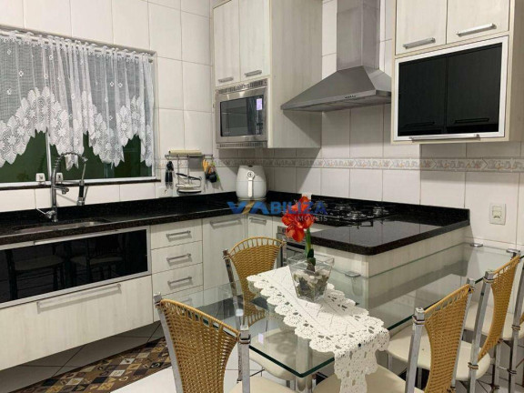 Imagem Sobrado com 4 Quartos para Alugar, 206 m² em Jardim Santa Mena - Guarulhos