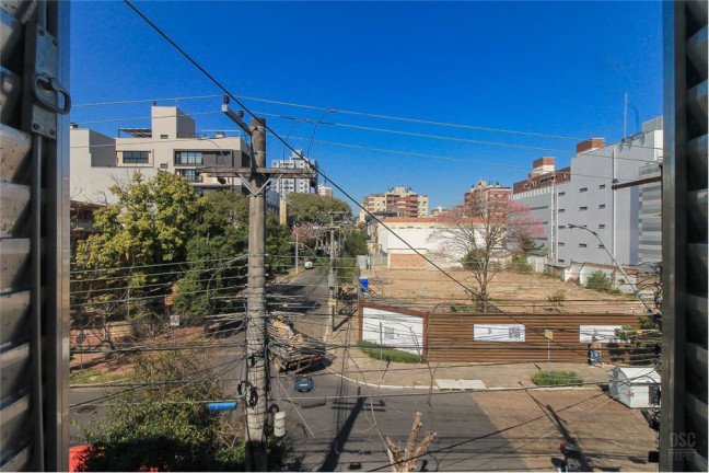 Imagem Imóvel com 2 Quartos à Venda,  em Menino Deus - Porto Alegre