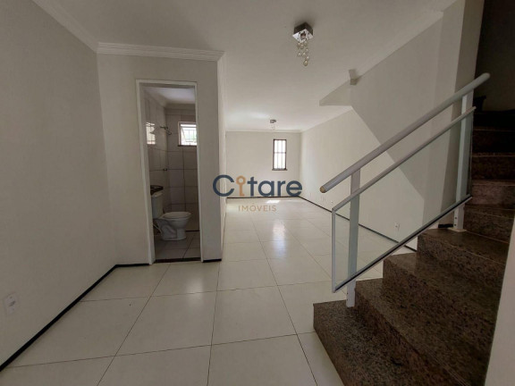 Imagem Casa com 3 Quartos à Venda, 495 m² em Barroso - Fortaleza Imagem Casa com 3 Quartos à Venda, 495 m² em Barroso - Fortaleza