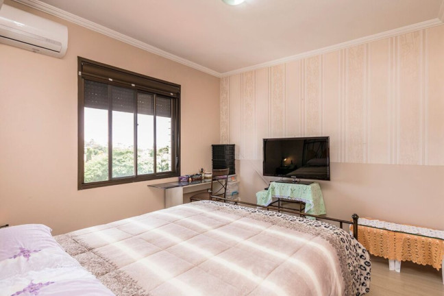 Imagem Imóvel com 3 Quartos à Venda, 80 m² em Jardim Itu - Porto Alegre Imagem Imóvel com 3 Quartos à Venda, 80 m² em Jardim Itu - Porto Alegre