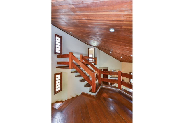 Imagem Casa com 4 Quartos à Venda, 270 m² em Nova Caieiras - Caieiras Imagem Casa com 4 Quartos à Venda, 270 m² em Nova Caieiras - Caieiras
