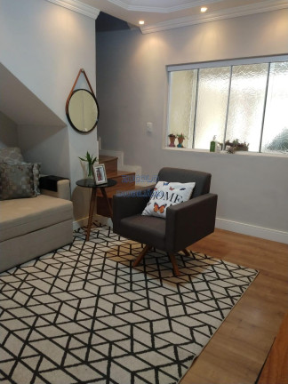 Sobrado com 2 Quartos à Venda, 153 m²