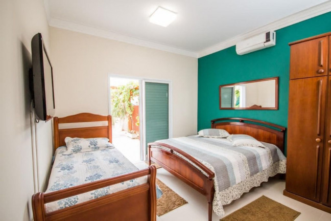 Imagem Casa com 4 Quartos à Venda, 561 m² em Campos Do Conde Versailles - Tremembé Imagem Casa com 4 Quartos à Venda, 561 m² em Campos Do Conde Versailles - Tremembé