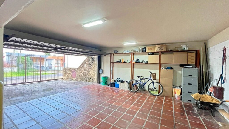 Imagem Casa com 3 Quartos à Venda, em Santa Tereza - Porto Alegre Imagem Casa com 3 Quartos à Venda, em Santa Tereza - Porto Alegre