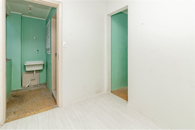 Imagem Imóvel com 2 Quartos à Venda,  em Menino Deus - Porto Alegre