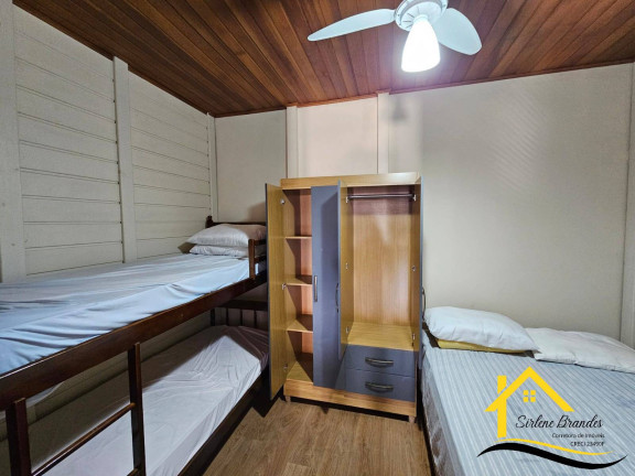 Imagem Casa com 6 Quartos à Venda, 232 m² em Centro - Balneário Barra Do Sul Imagem Casa com 6 Quartos à Venda, 232 m² em Centro - Balneário Barra Do Sul
