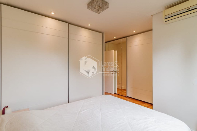 Imagem Apartamento com 3 Quartos à Venda, 137 m² em Vila Suzana - São Paulo