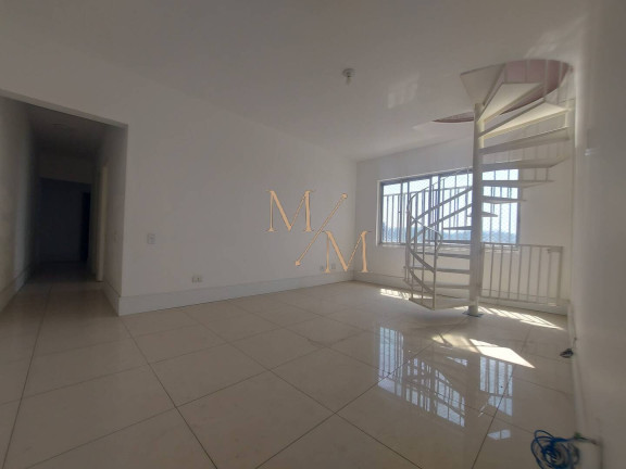 Cobertura com 4 Quartos à Venda, 215 m² em Gonzaga - Santos