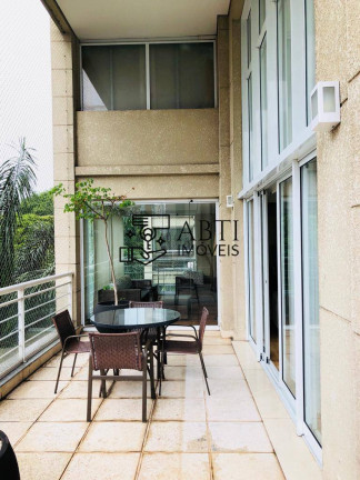 Apartamento com 4 Quartos à Venda, 300 m² em Moema - São Paulo