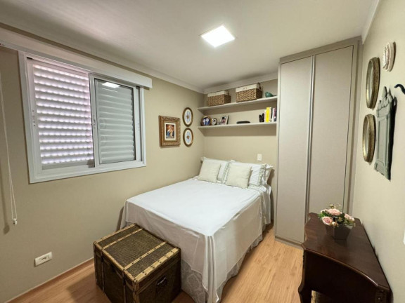 Imagem Apartamento com 3 Quartos à Venda, 78 m² em Petrópolis - Londrina