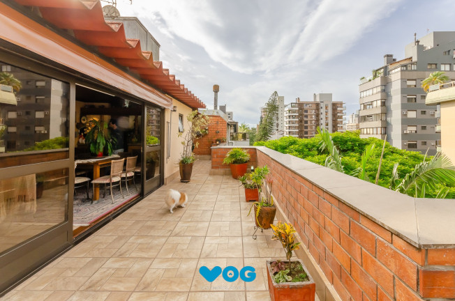 Imagem Imóvel com 3 Quartos à Venda, 199 m² em Petrópolis - Porto Alegre