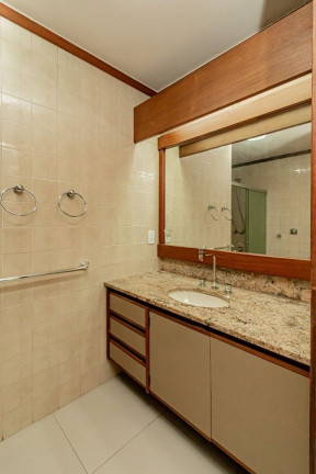 Imagem Apartamento com 3 Quartos à Venda, 185 m² em Moinhos De Vento - Porto Alegre
