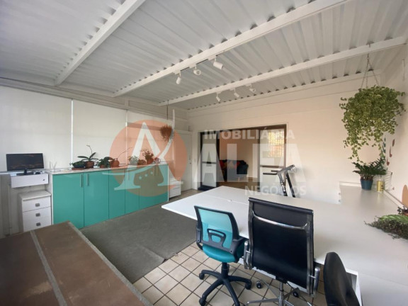 Imagem Casa com 3 Quartos à Venda, 200 m² em Vila Tiradentes - São Paulo Imagem Casa com 3 Quartos à Venda, 200 m² em Vila Tiradentes - São Paulo