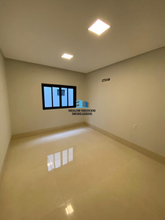 Imagem Casa com 3 Quartos à Venda, 209 m² em Vila Rosa - Goiânia